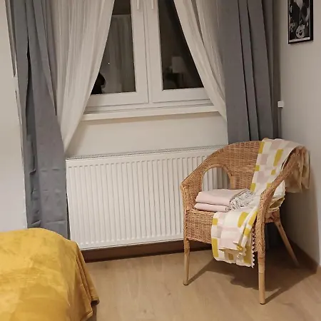 Charlotte Bellevue * Eger