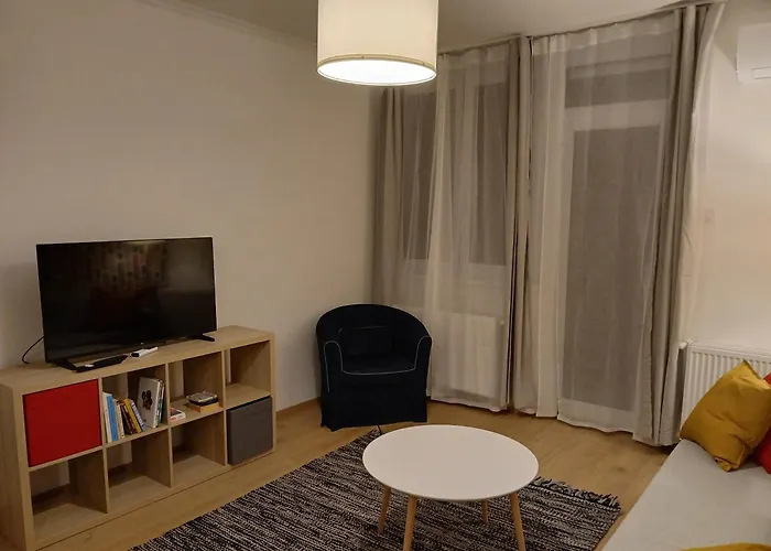 Charlotte Bellevue Lägenhet Eger